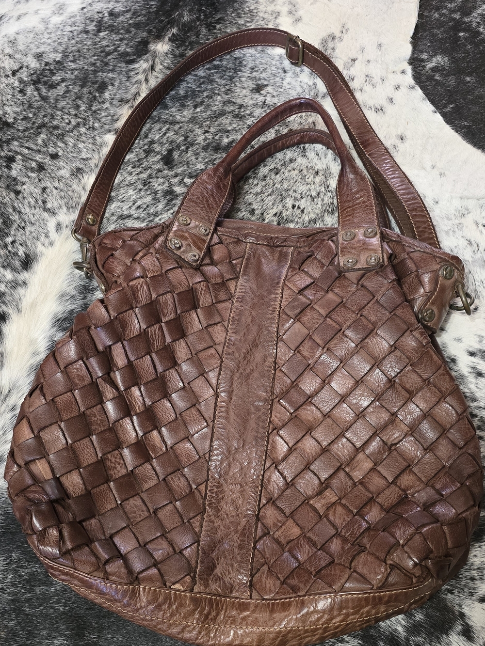 Civico 93 Woven Leather Tote Bag in Brown - Stylish Everyday Carry